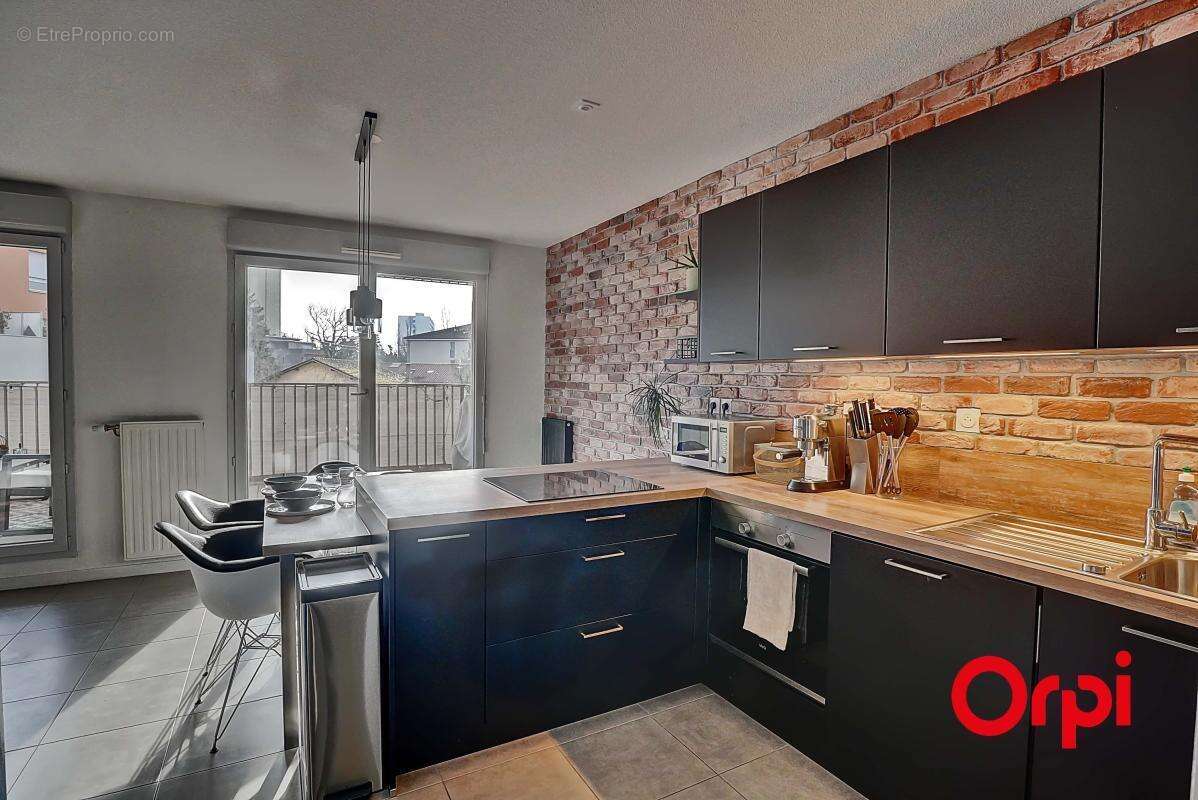 Appartement à RILLIEUX-LA-PAPE