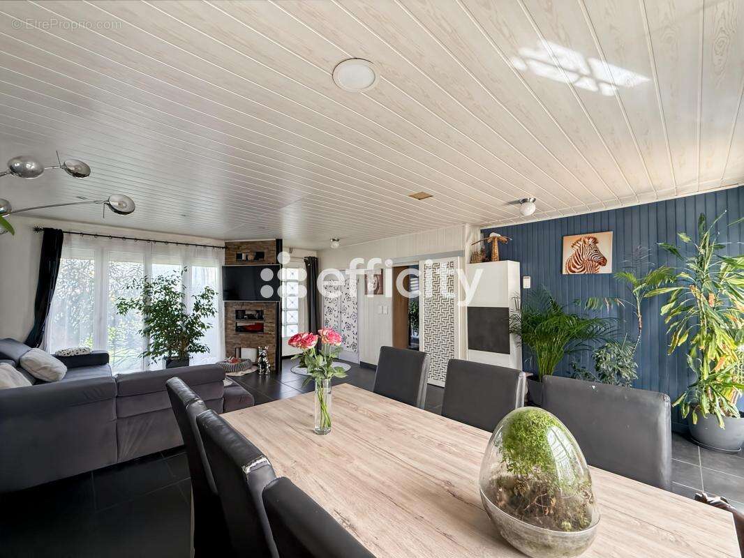 Maison à JOUE-LES-TOURS