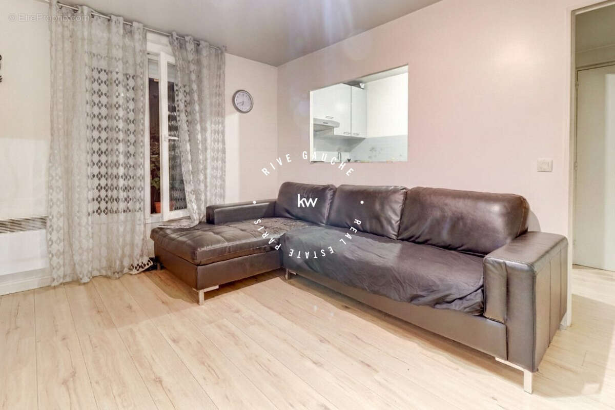 Appartement à PARIS-19E