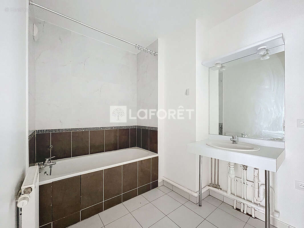 Appartement à LIEUSAINT