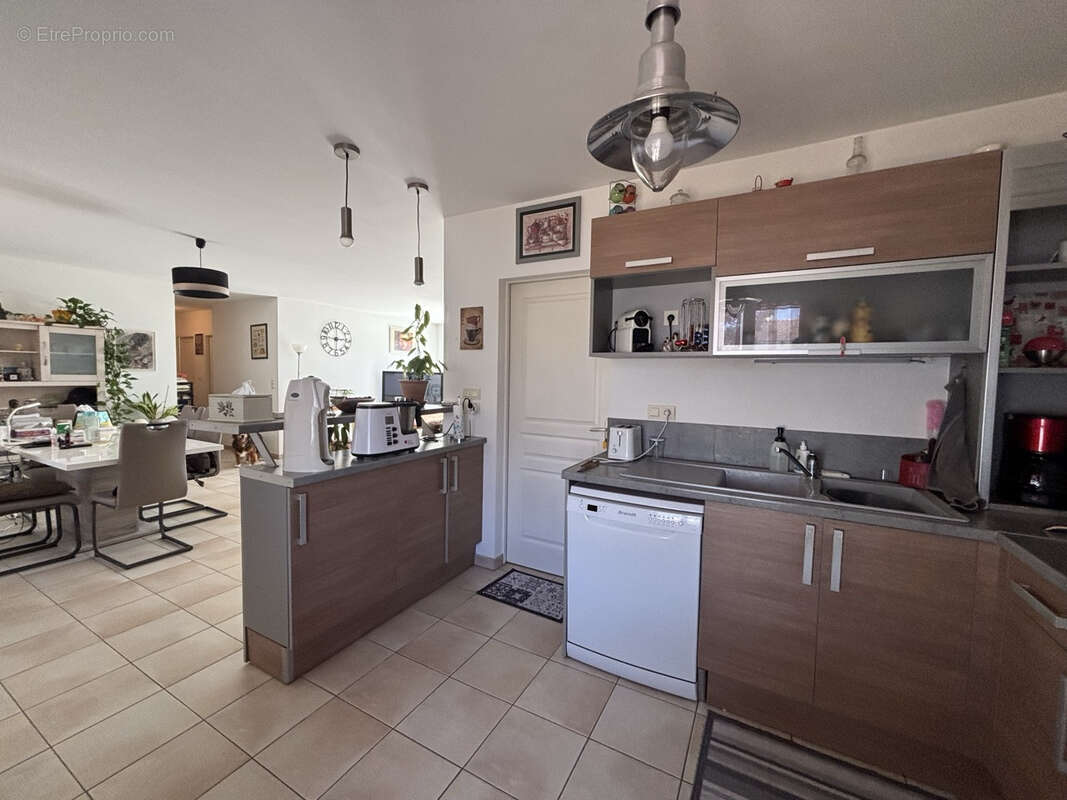 Maison plain pied de 92m2 . - photo 8
