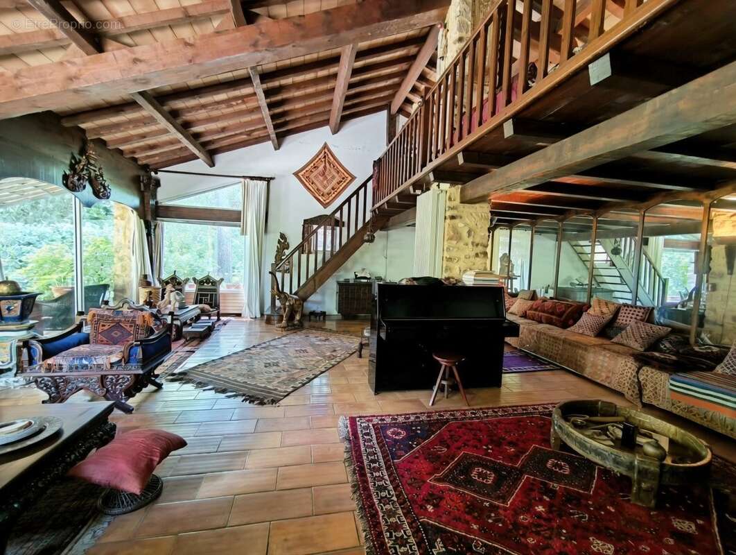 Maison à UZES