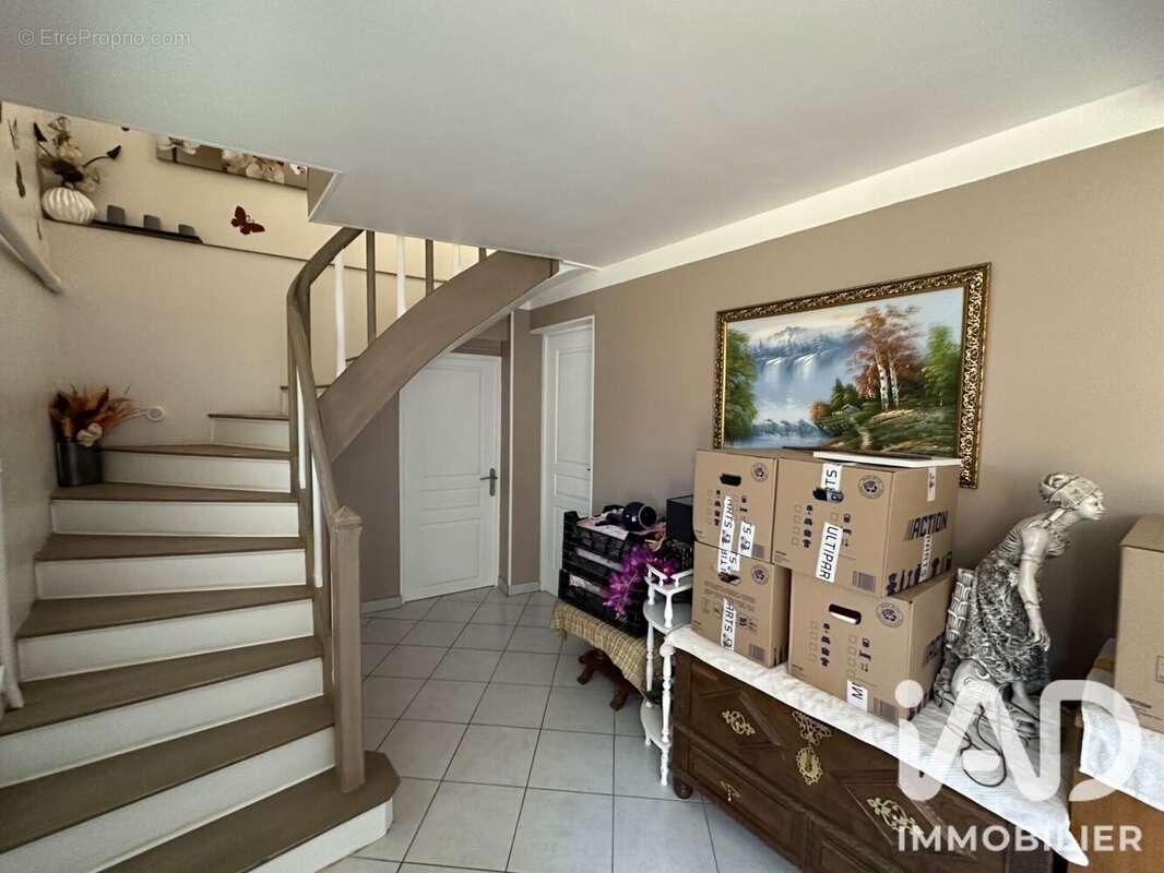 Maison 112 m² à Issoudun  - photo 7