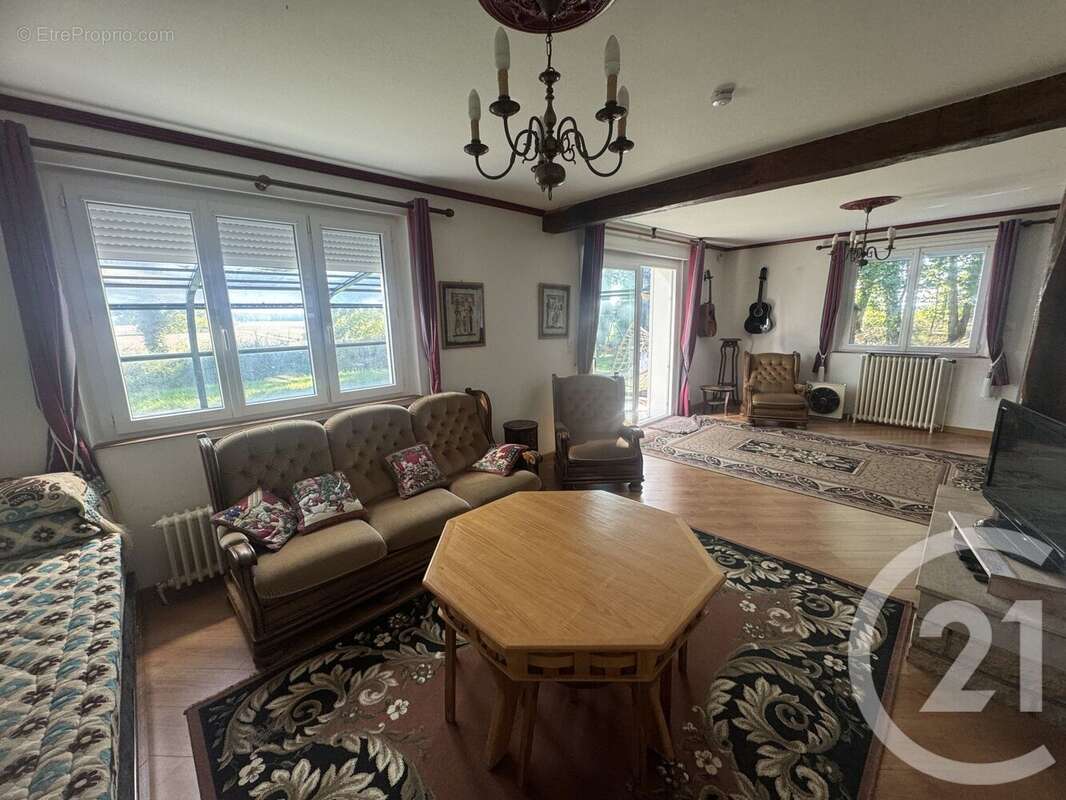 Maison à ETAIS-LA-SAUVIN