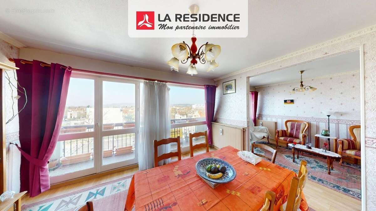 Appartement à LES MUREAUX