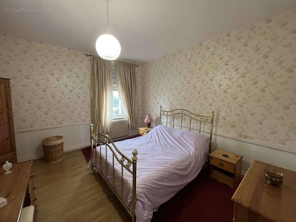 Maison à MONCHEL-SUR-CANCHE