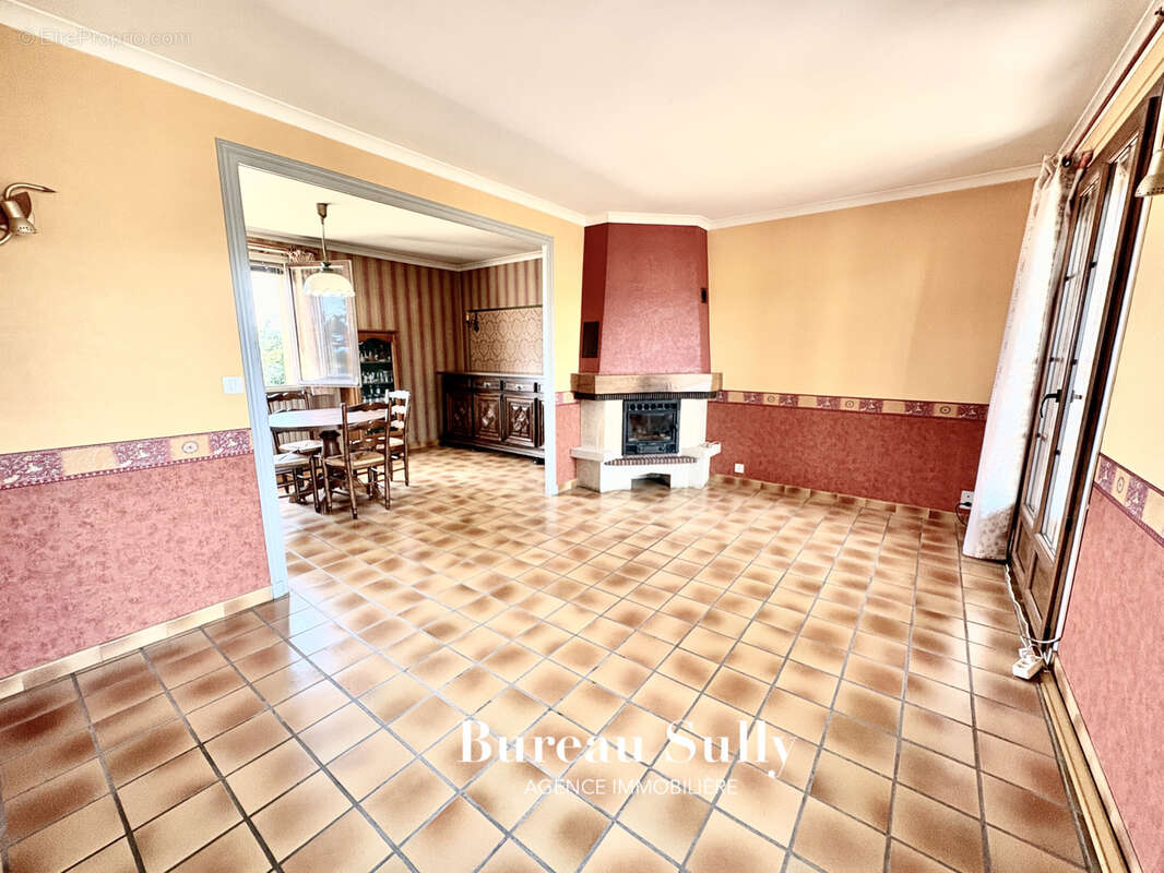 Maison 138 m2  Terrain de 1100 m2 piscinable Blaceret 69460 proche Villefranche sur Saône - photo 5