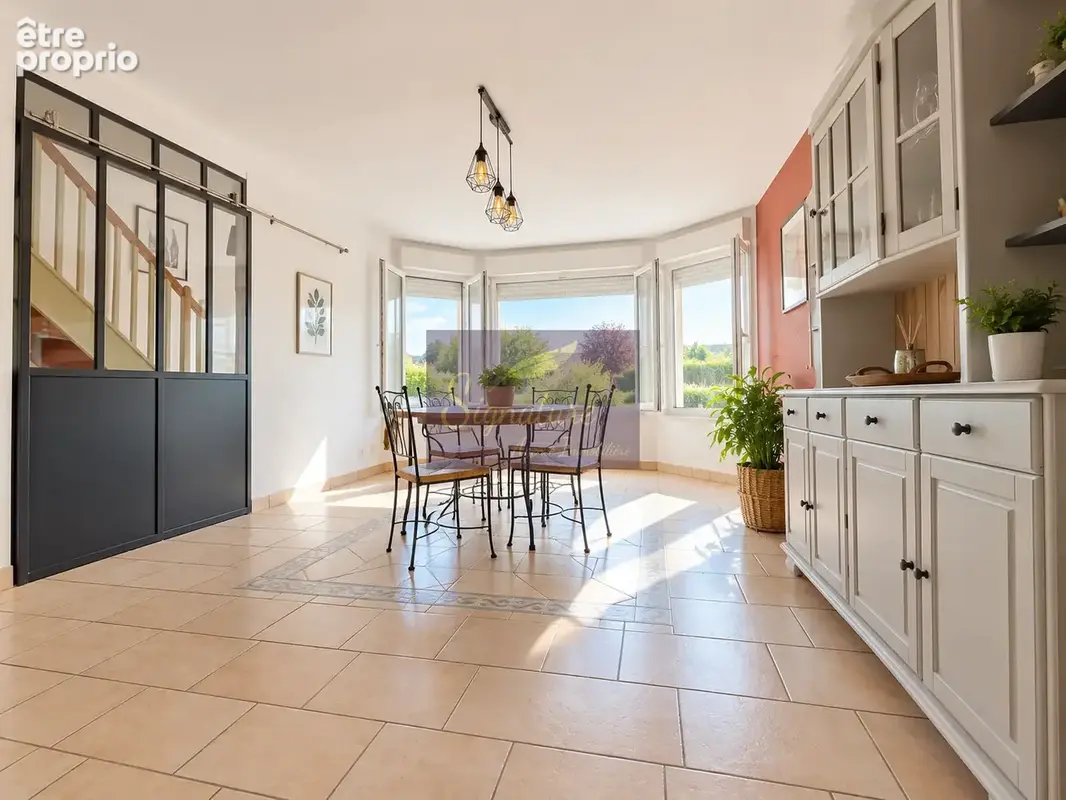 Maison avec 6 chambres 1  bureau double garage et jardin - photo 1