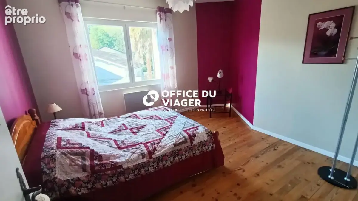 Ensemble immobilier - 8 pièces - 213,58 m² - photo 15
