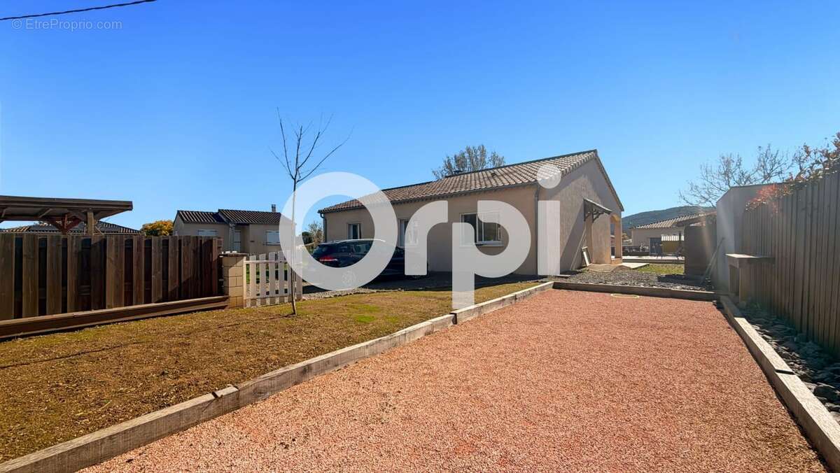 Maison à RUOMS