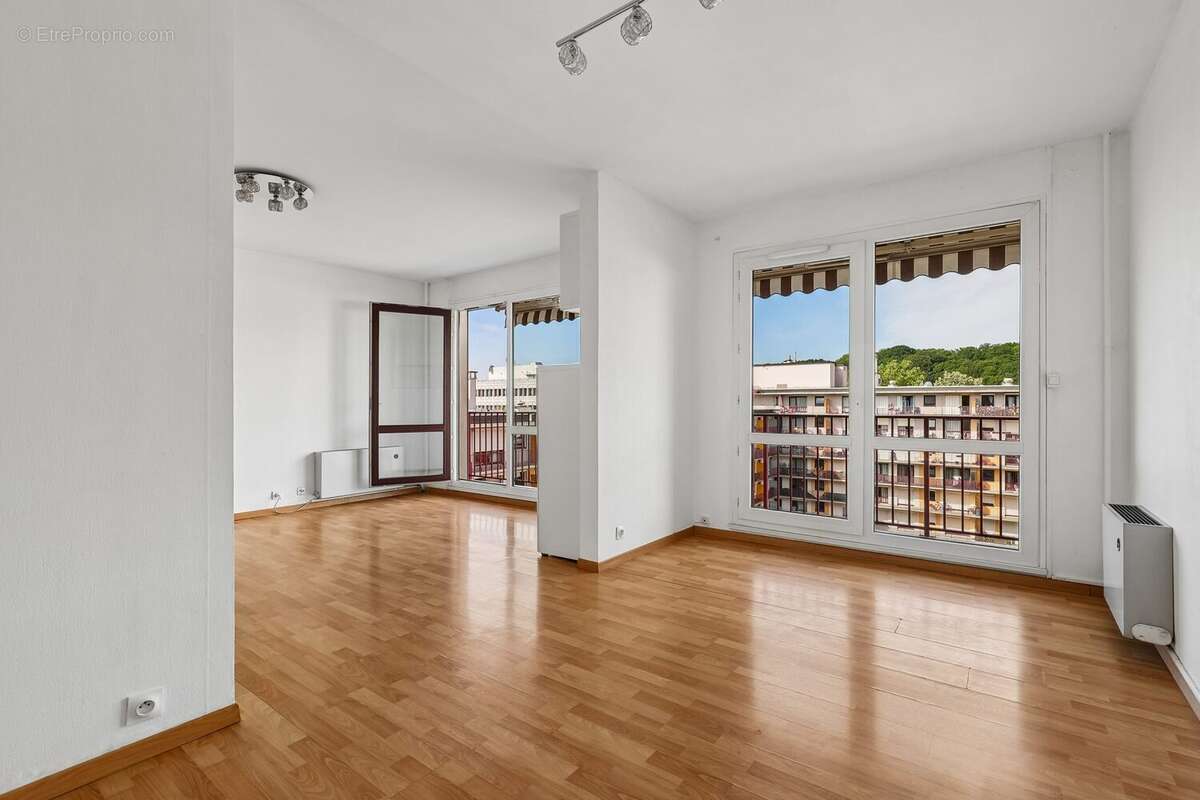 Appartement à ROSNY-SOUS-BOIS