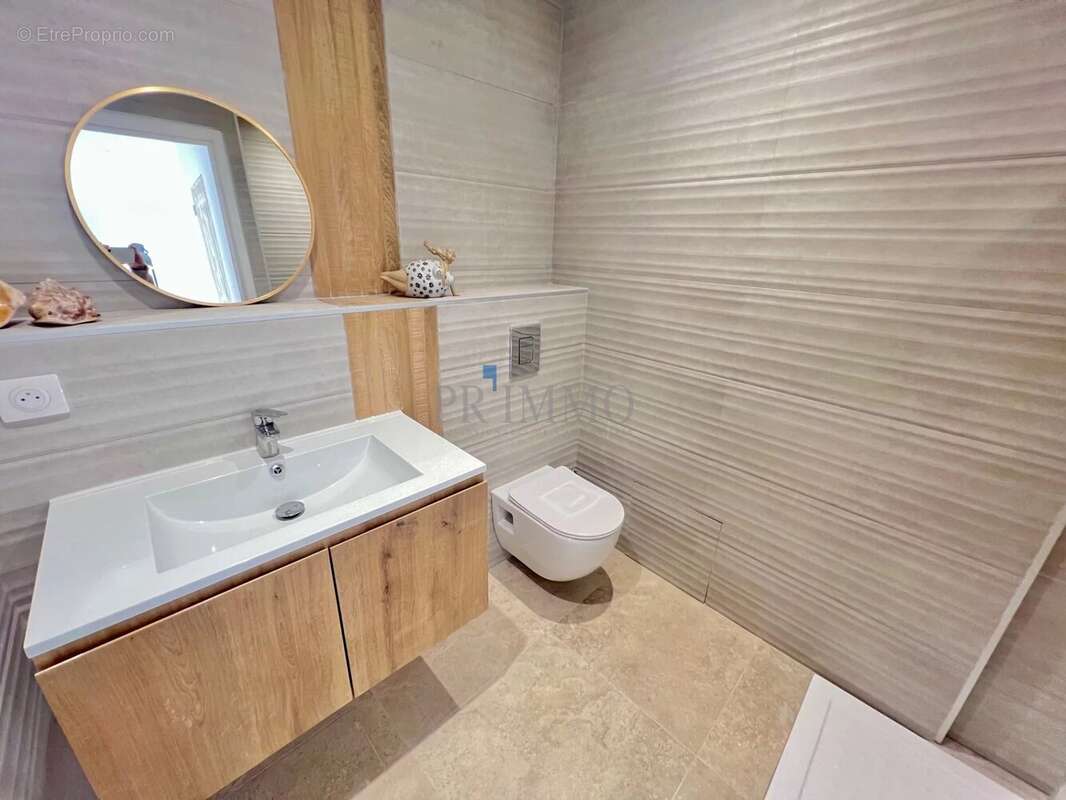 Appartement à FREJUS