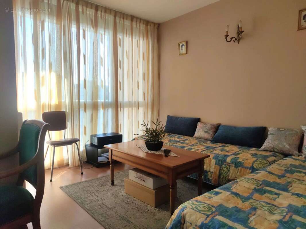 Appartement à COLOMBES