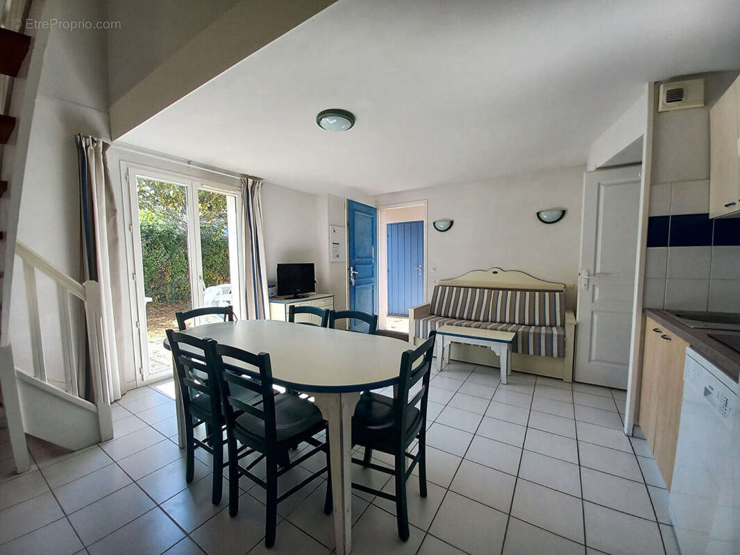 Charmante villa 4 pièces avec garage, terrasse et jardin au coeur d'une résidence avec piscine - photo 6