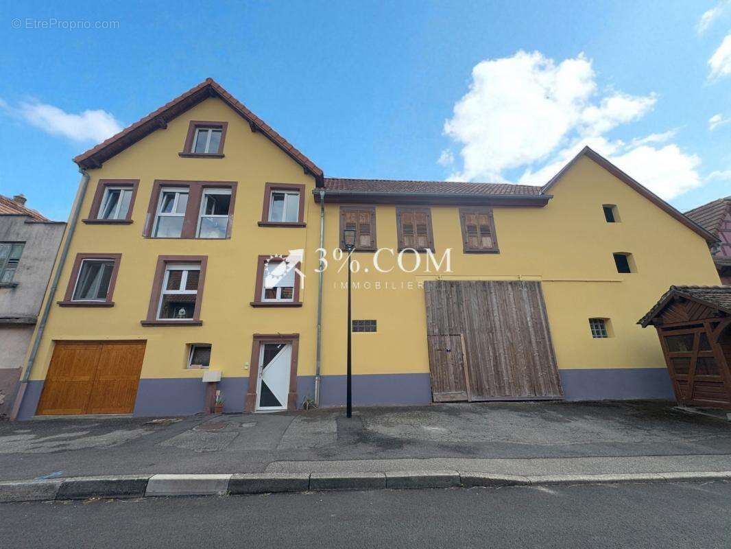 3%COM Une  grande maison rénovée avec dépendance sur 32 ares - photo 17