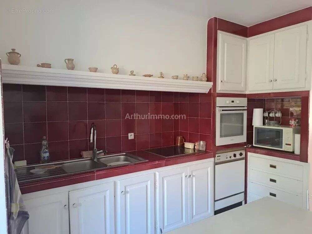 Appartement à SALERNES