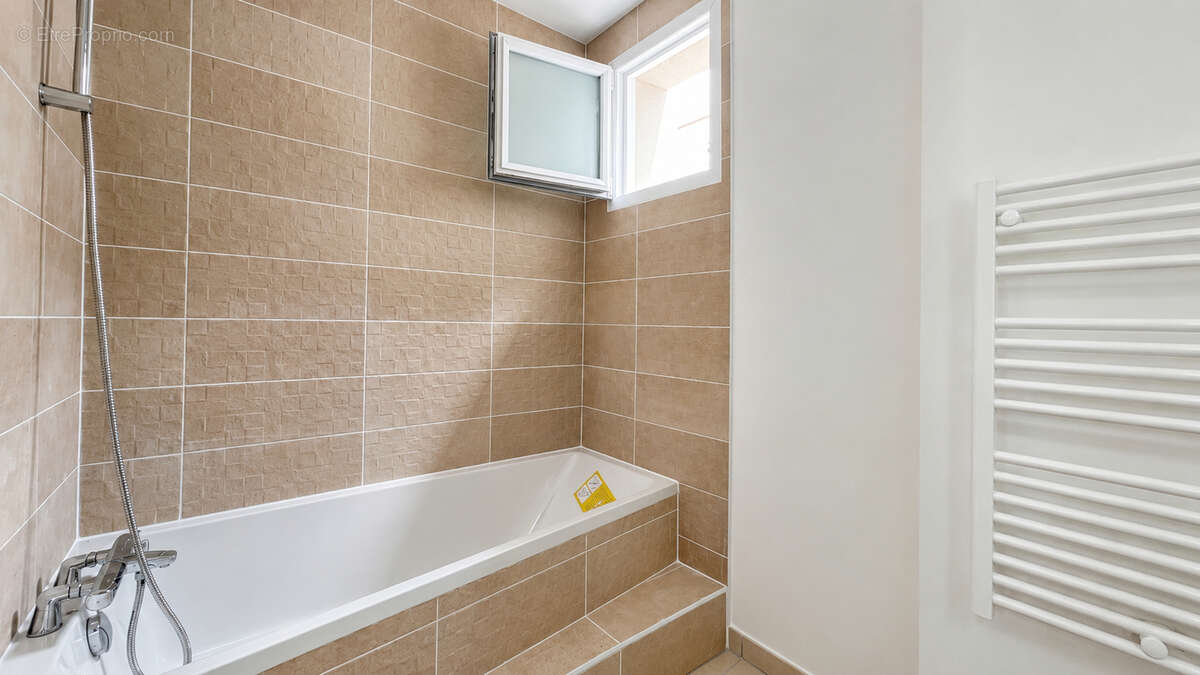 Appartement à AUZEVILLE-TOLOSANE