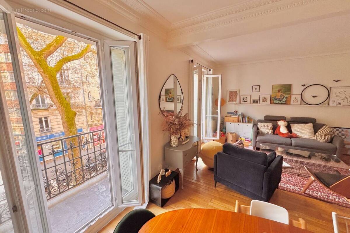 Appartement à PARIS-12E