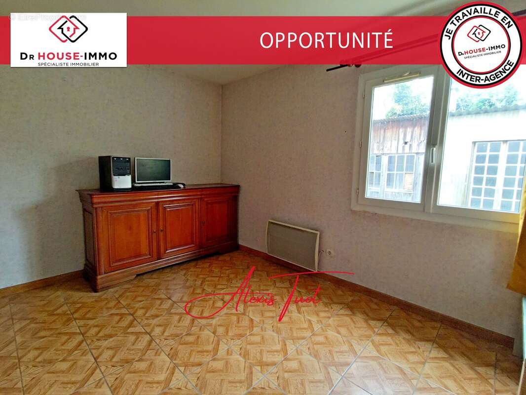 Maison à AMBARES-ET-LAGRAVE