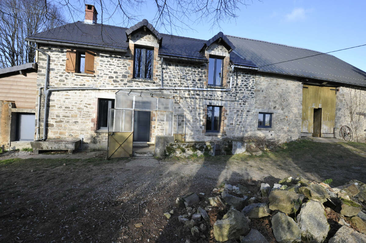 Maison à LA PORCHERIE
