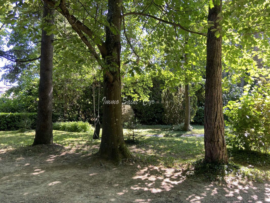 Terrain à LYON-9E