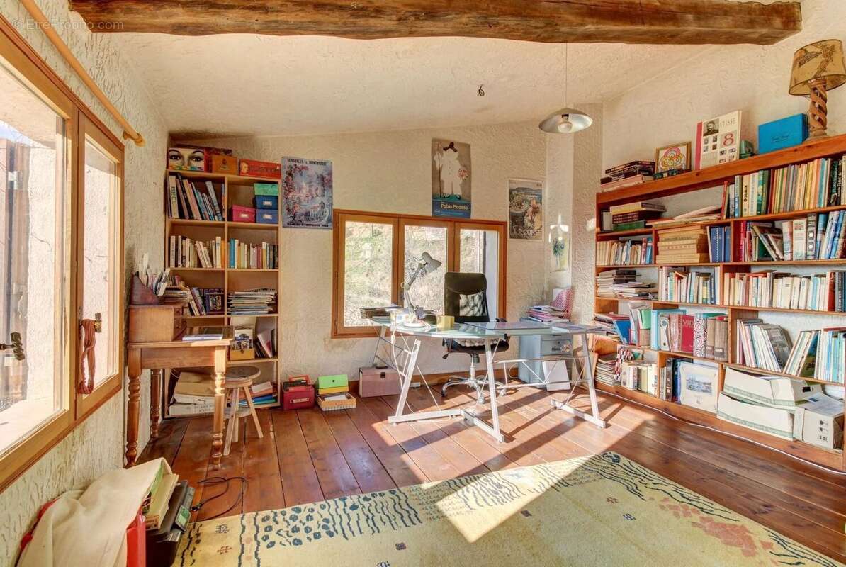 Maison à SAINT-MARTIN-DU-VAR