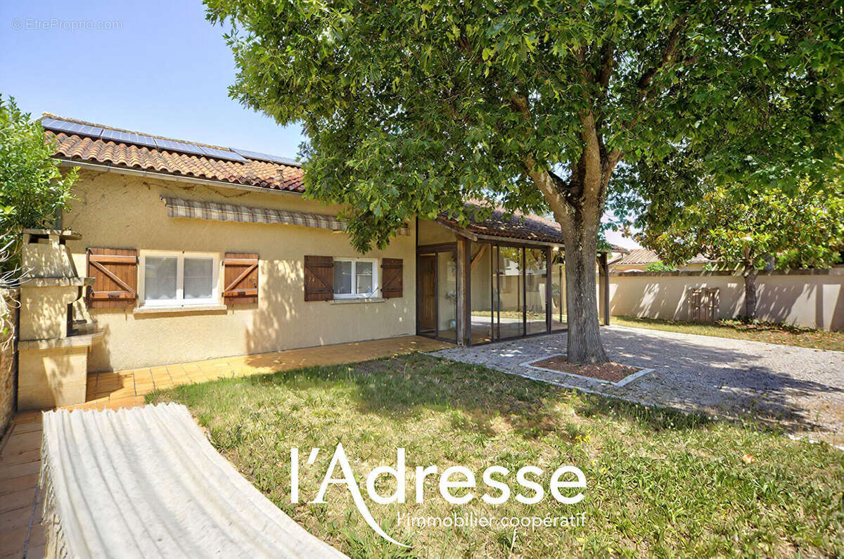Exclusivité l'Adresse - Toulouse (Quartier Bordeblanche / Lardenne) - Maison T5 de 157.28m² sur un Terrain de 425m² - photo 12
