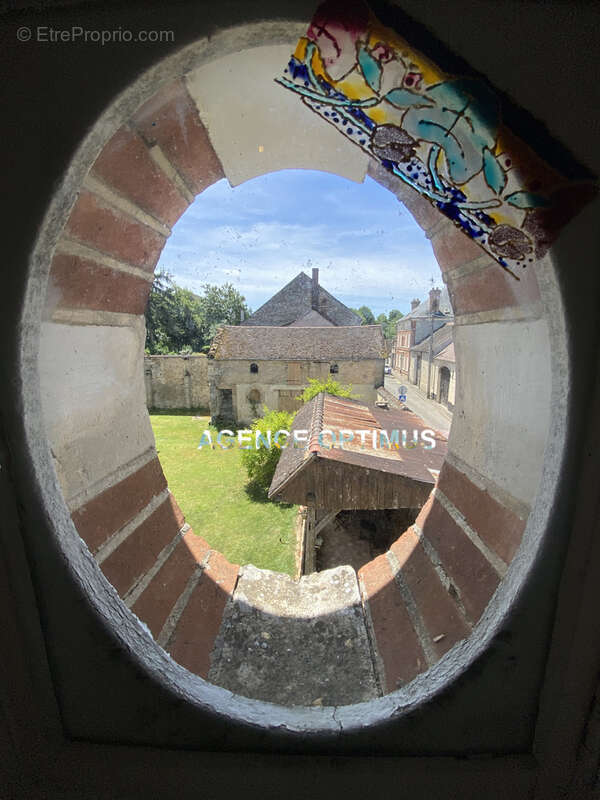 Ensemble de caractère avec dépendances et potentiel exceptionnel  à réinventer- limite 77/89 - photo 19