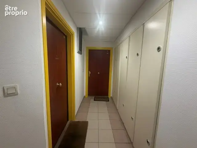 Un appartement qui coche toutes les cases  dernier étage, ascenseur, deux terrasses, vue dégagée et box fermé - photo 16