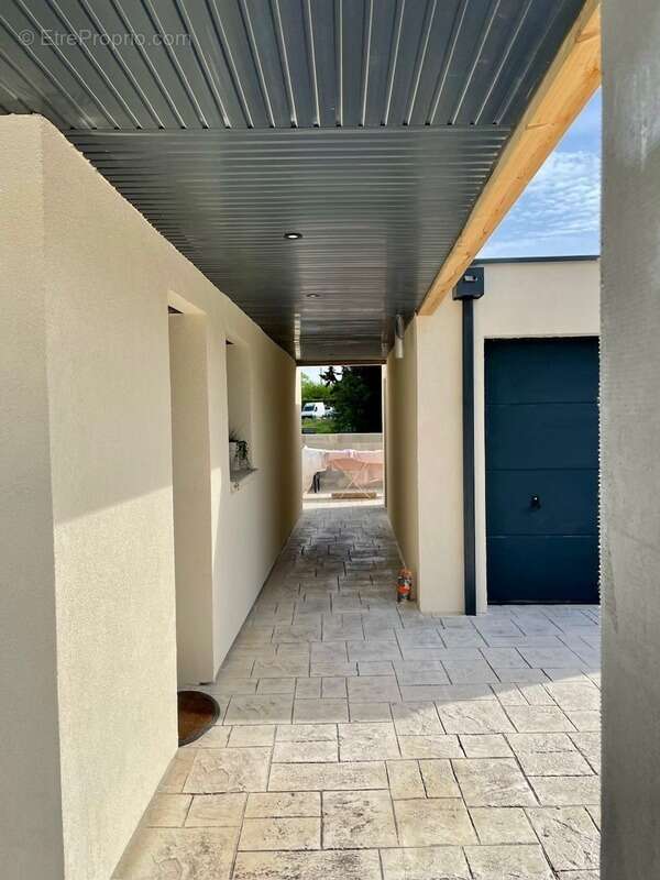 Maison à VILLEDUBERT