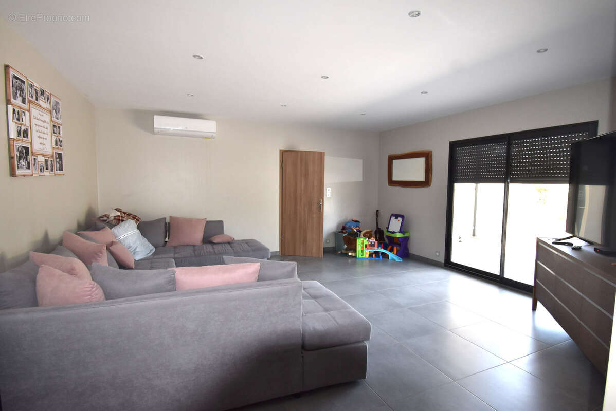 Revel (31250) - maison de 160m2 - zone artisanale - photo 5
