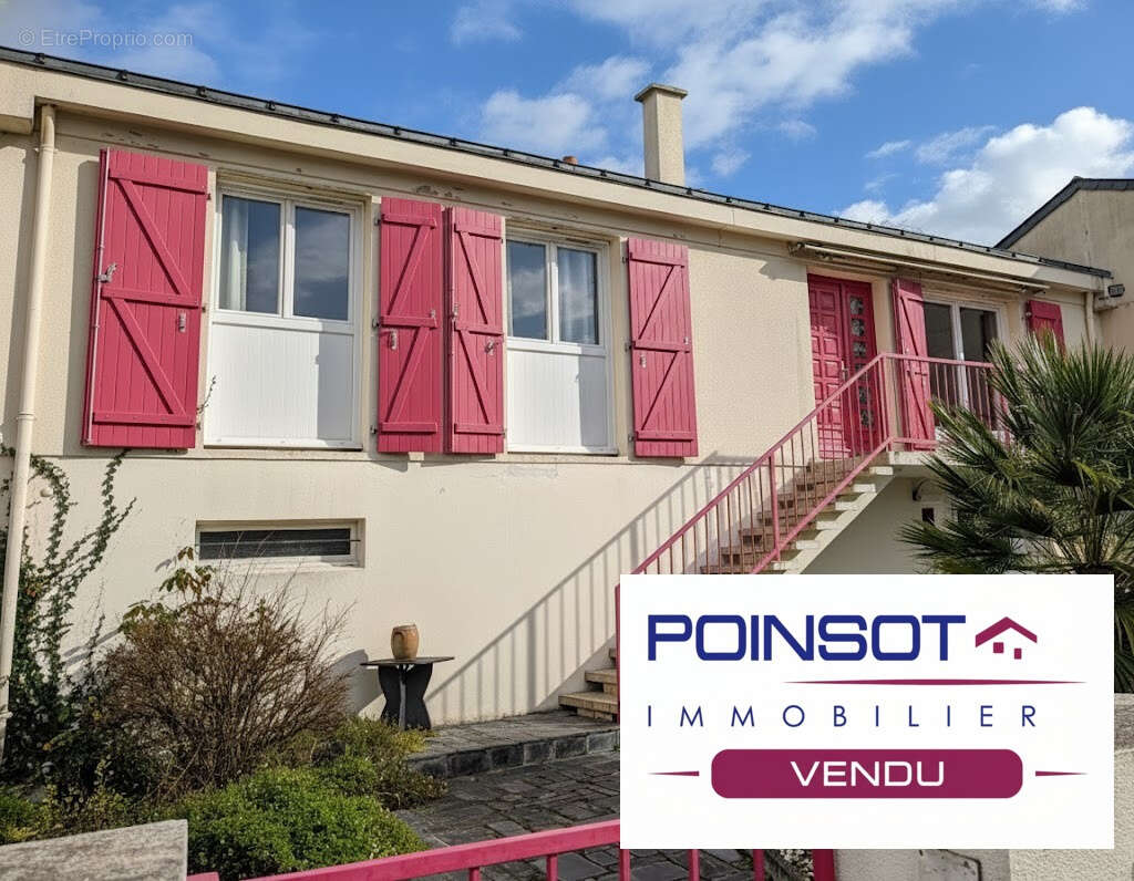Maison à LES PONTS-DE-CE