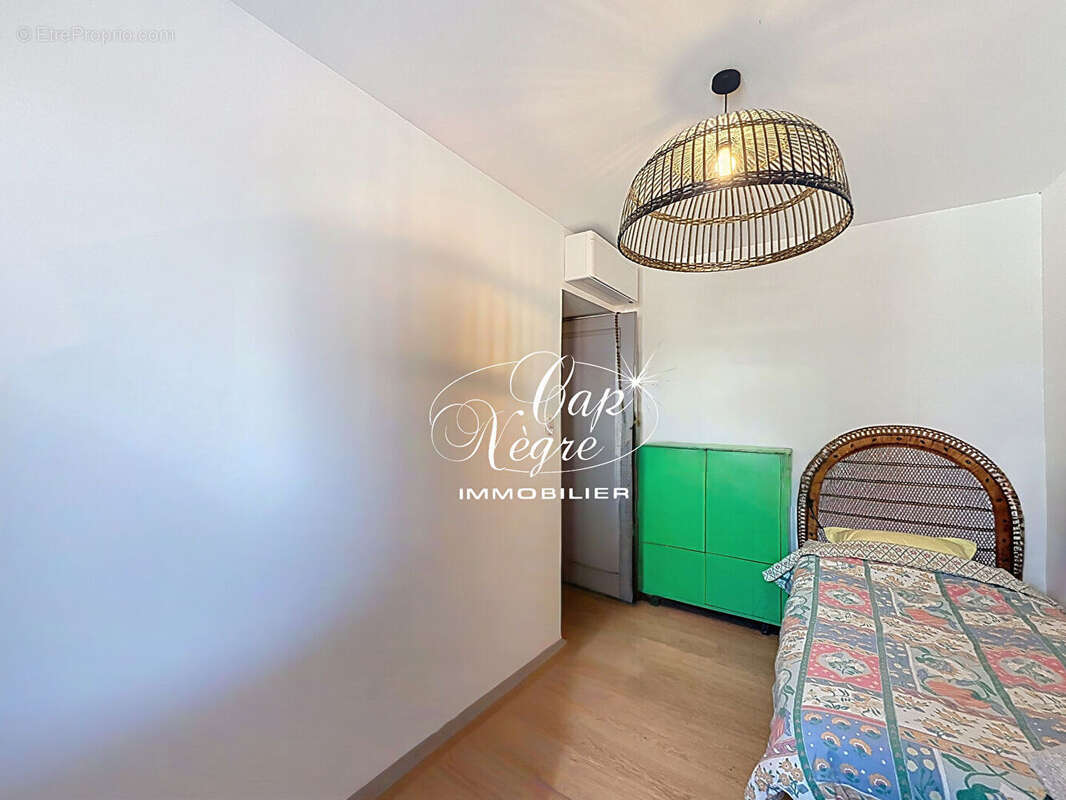 Appartement t3 clé en main avec parking à vendre à l'entrée de cogolin - golfe de saint tropez - photo 13