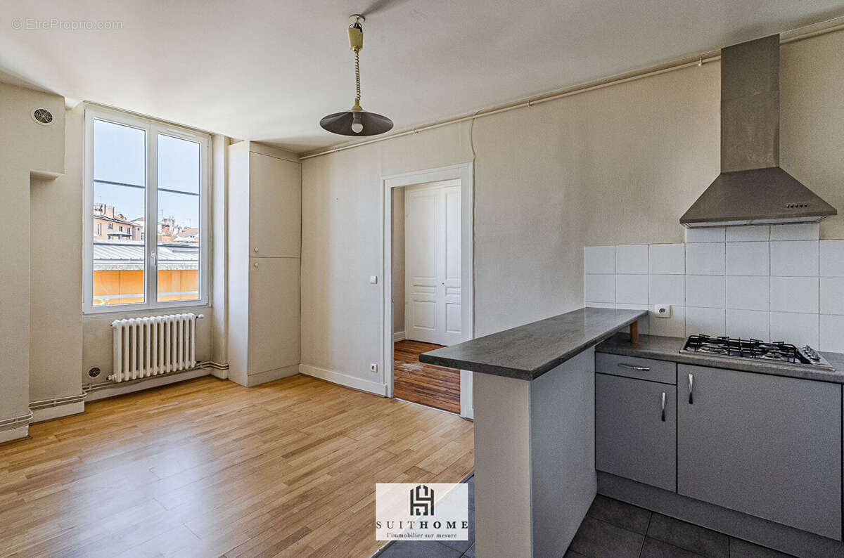 Appartement à LYON-9E