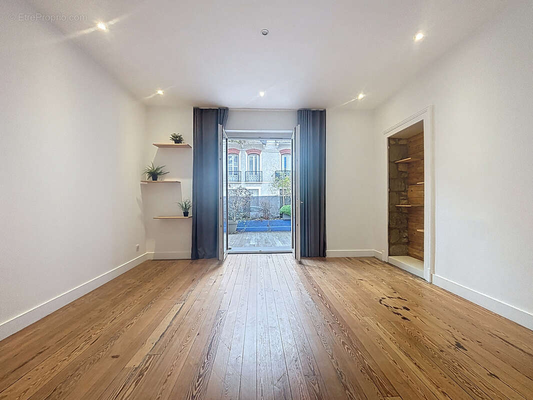 Appartement à AIX-LES-BAINS