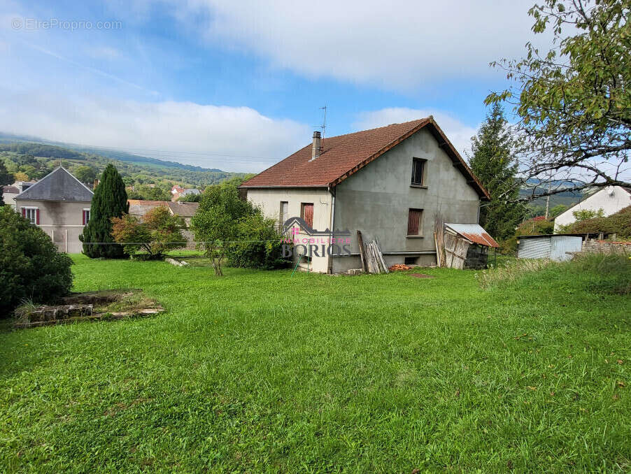 Maison à PARIS-L&#039;HOPITAL
