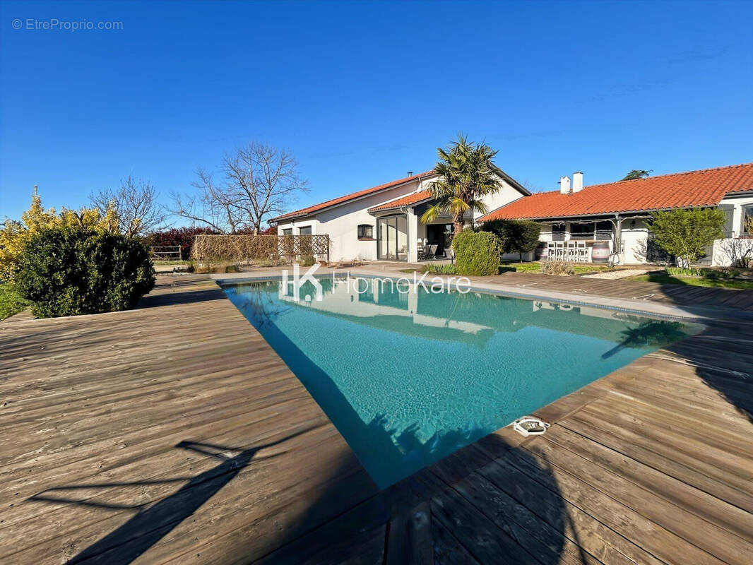 Maison à FONTENILLES