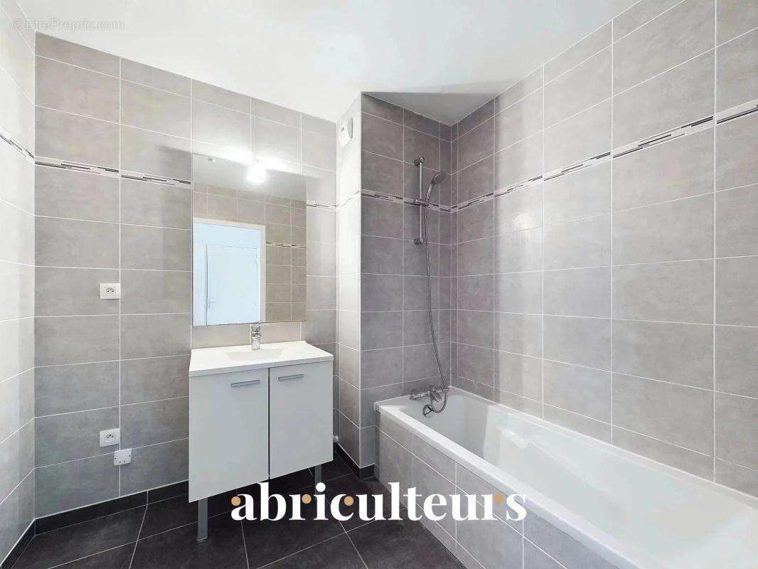 Appartement 3 pièces avec jardin privatif – Rue Théophile Guillou, 44800 Saint-Herblain - photo 7