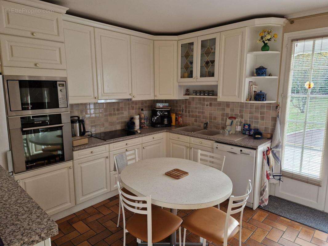 Maison à SAINT-OUEN-DES-TOITS