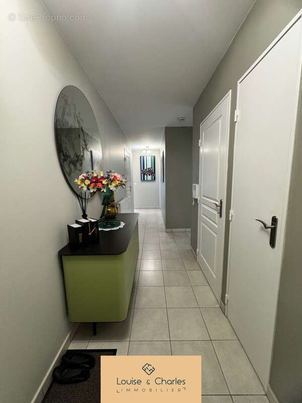 Appartement à RILLIEUX-LA-PAPE