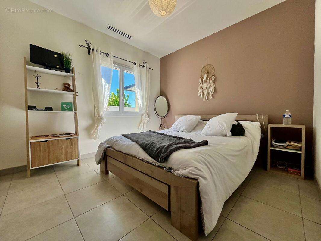 Maison à SAINT-JEAN-DE-VEDAS