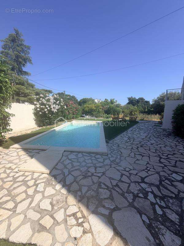 Maison à LA VALETTE-DU-VAR