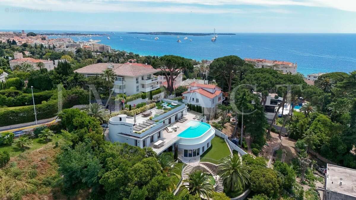Maison à CANNES