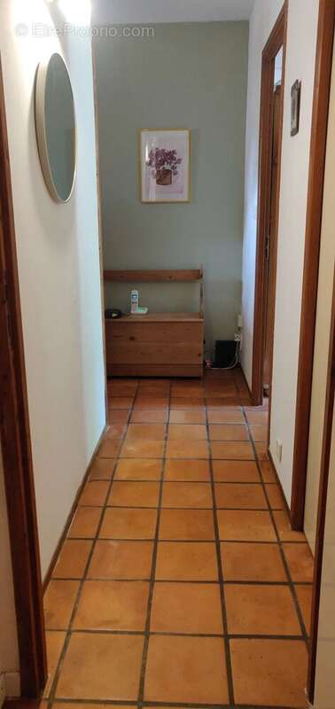 Maison de plain-pied, garage et jardin à vendre à Rioux (17) - photo 18