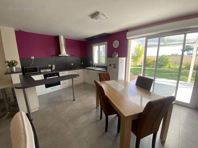 Maison à SAINT-MICHEL-EN-L&#039;HERM