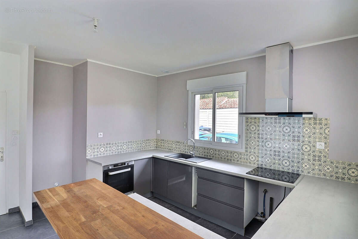 Maison à CAMPET-ET-LAMOLERE