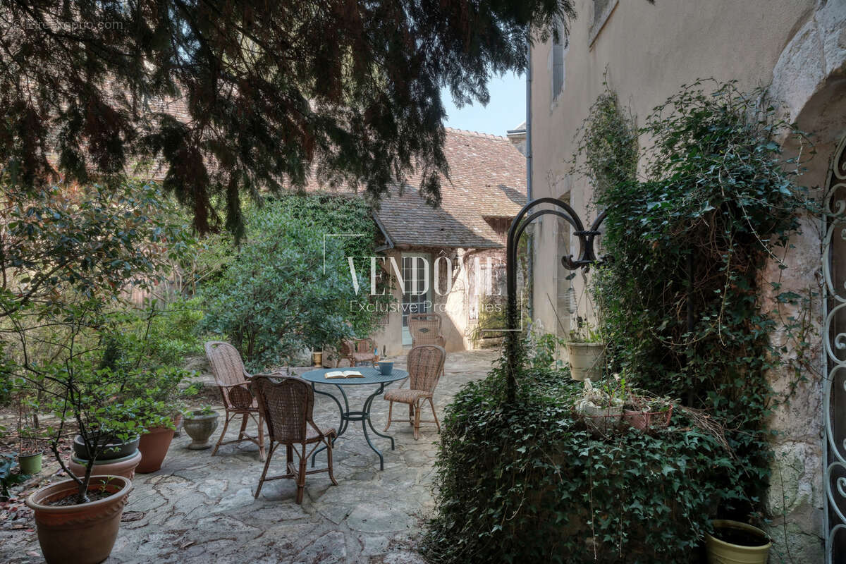 Maison à AUTHON-DU-PERCHE