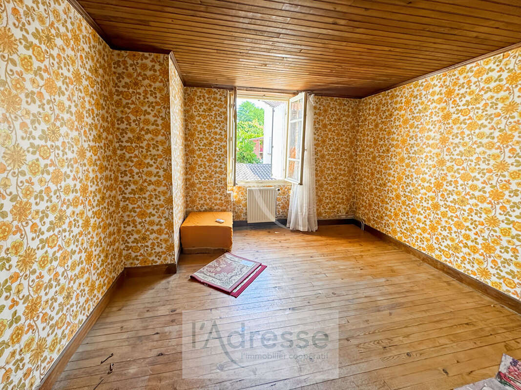 Maison à PUY-L&#039;EVEQUE