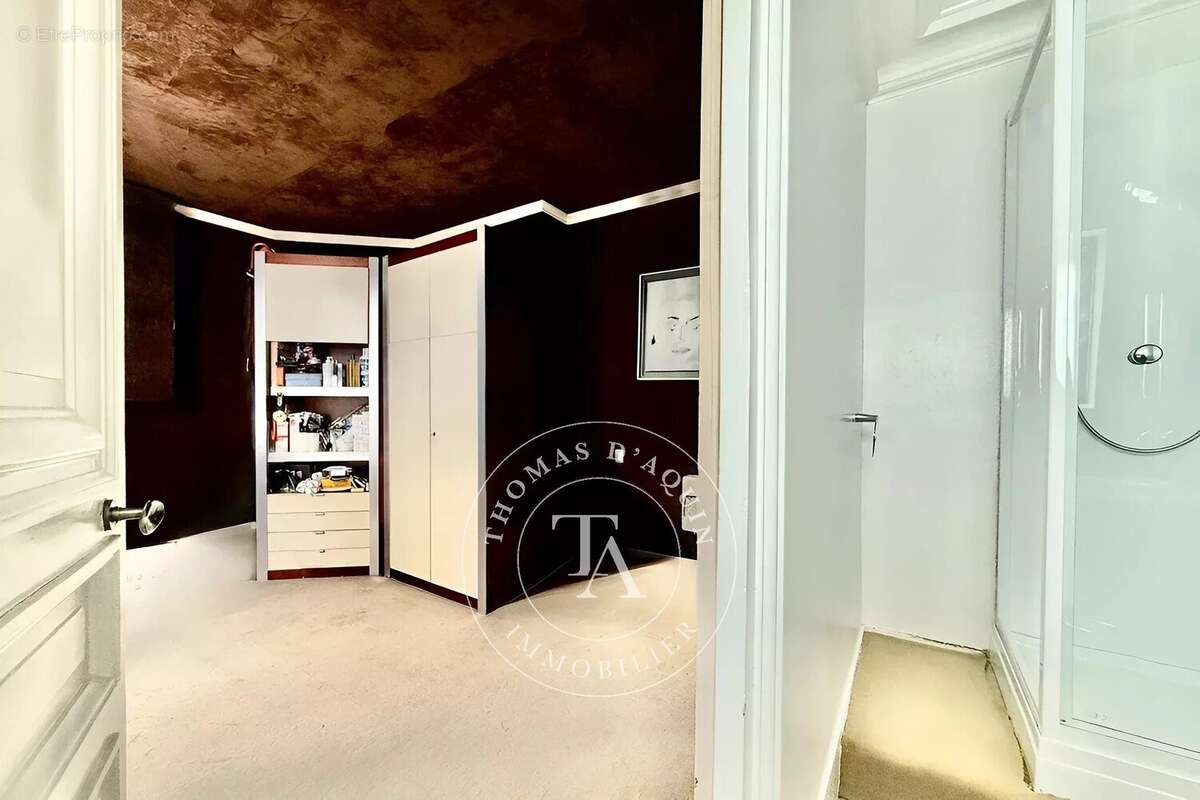 Appartement à PARIS-10E