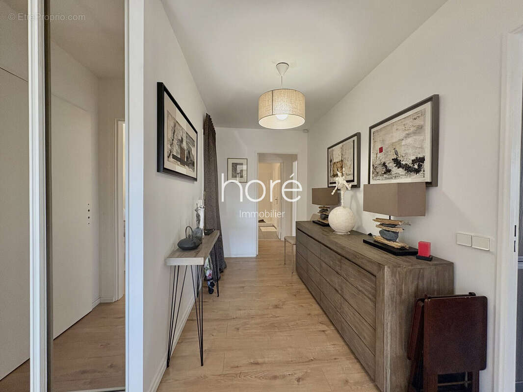 Appartement à LEVALLOIS-PERRET